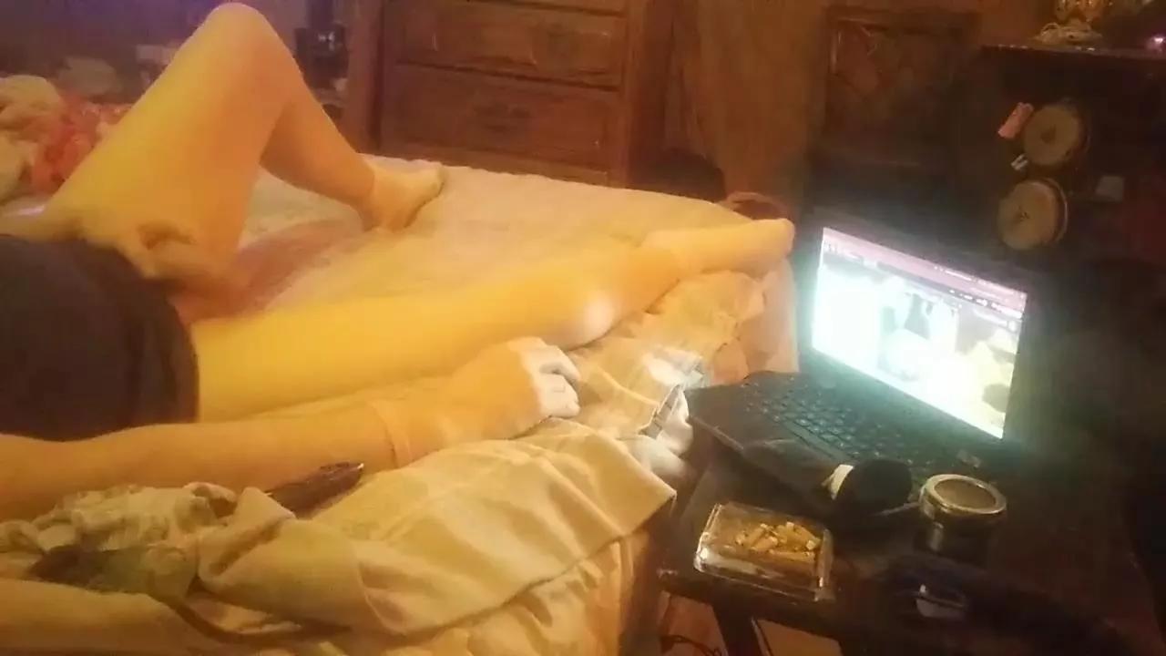 Drews9incher on Cam4 