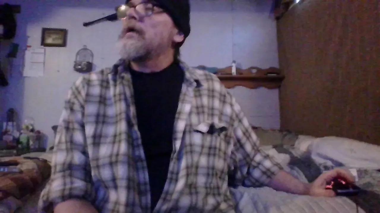 Drews9incher on Cam4 