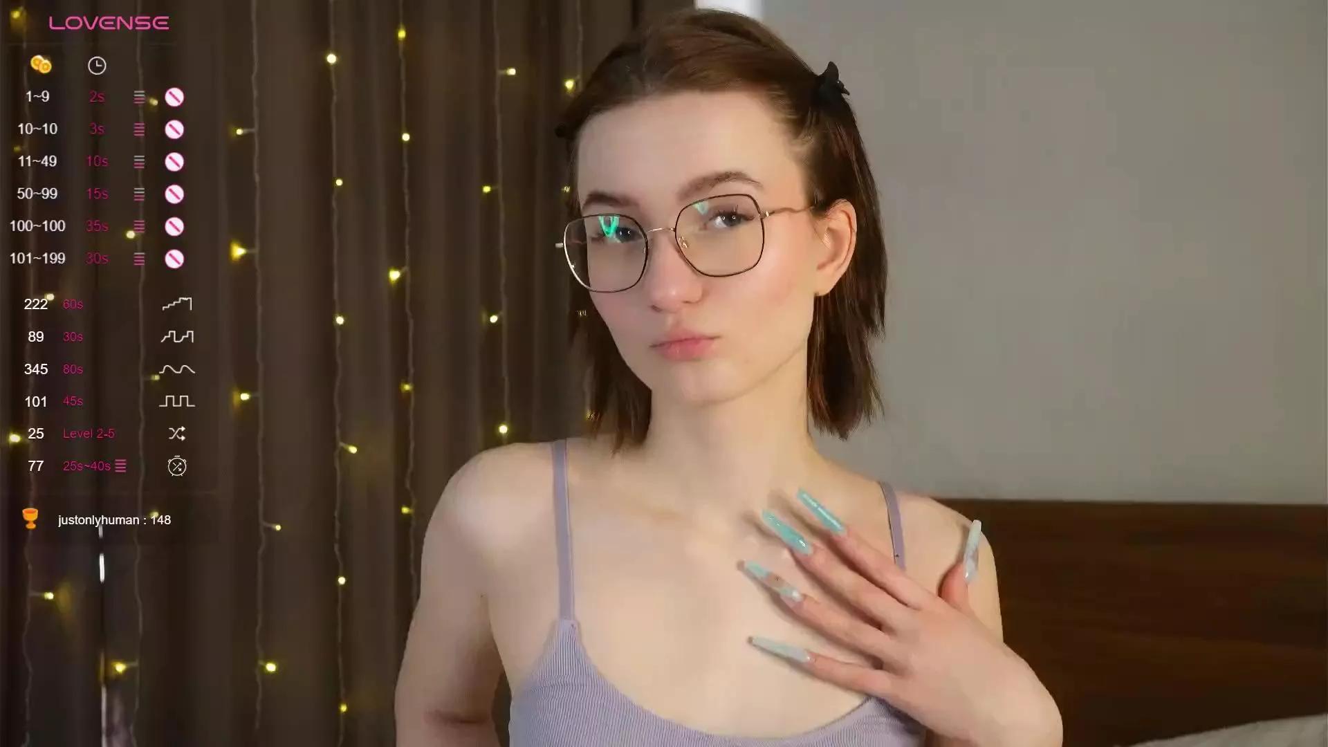 EasterHerlan on Cam4 