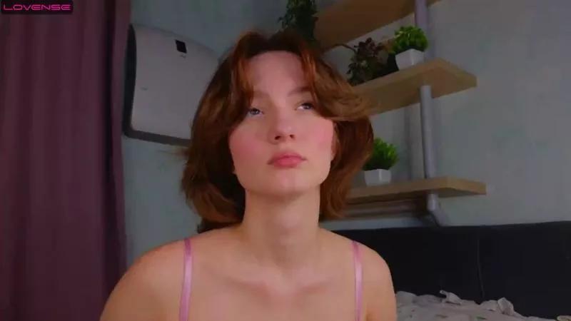 EasterHerlan on Cam4 