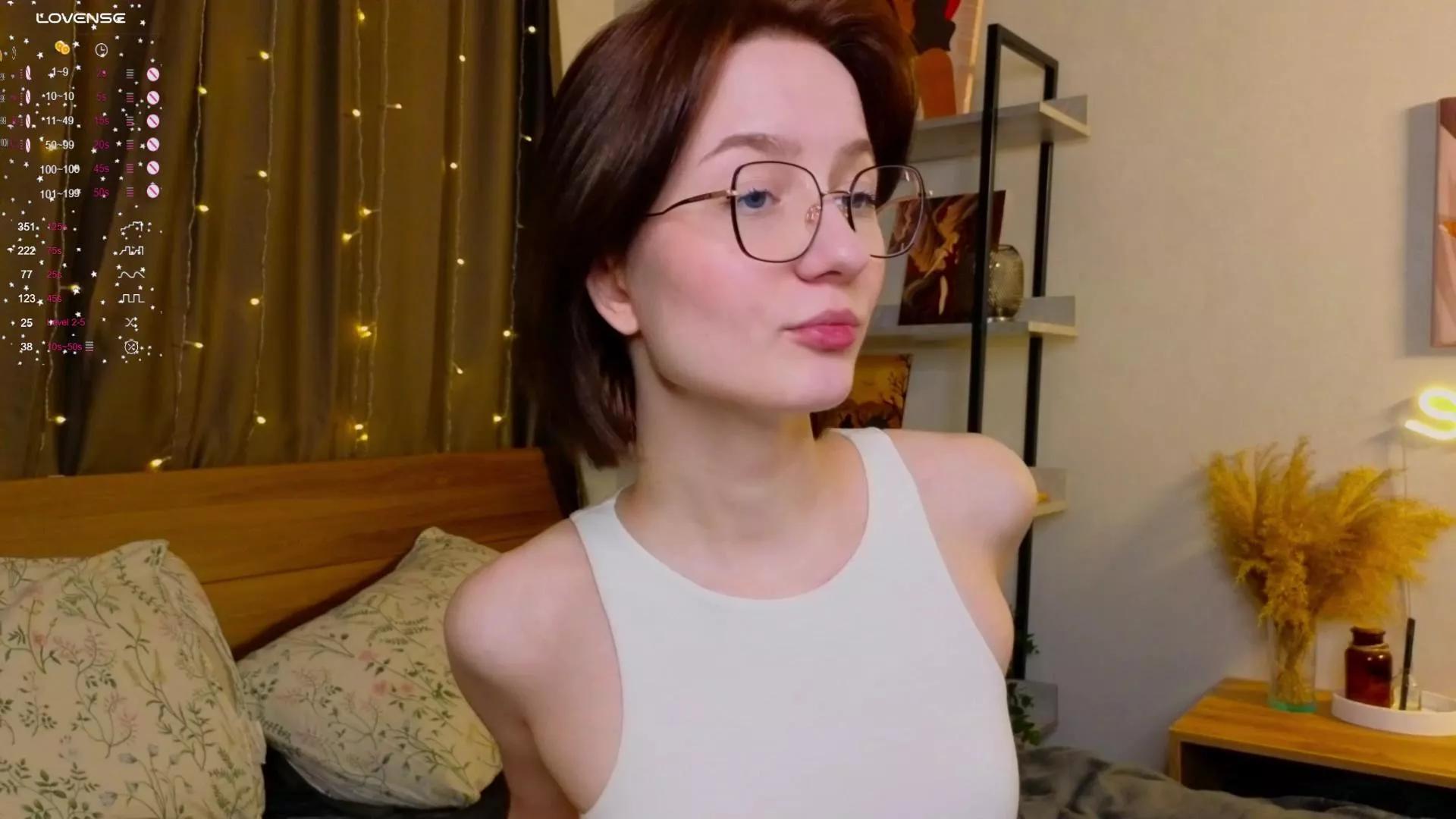 EasterHerlan on Cam4 