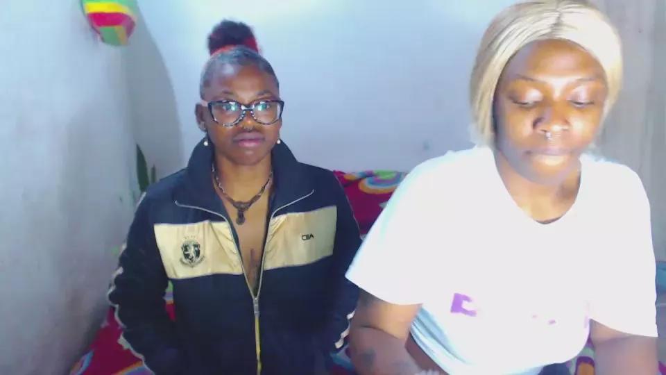 ebony_chayna_s1 on Cam4 