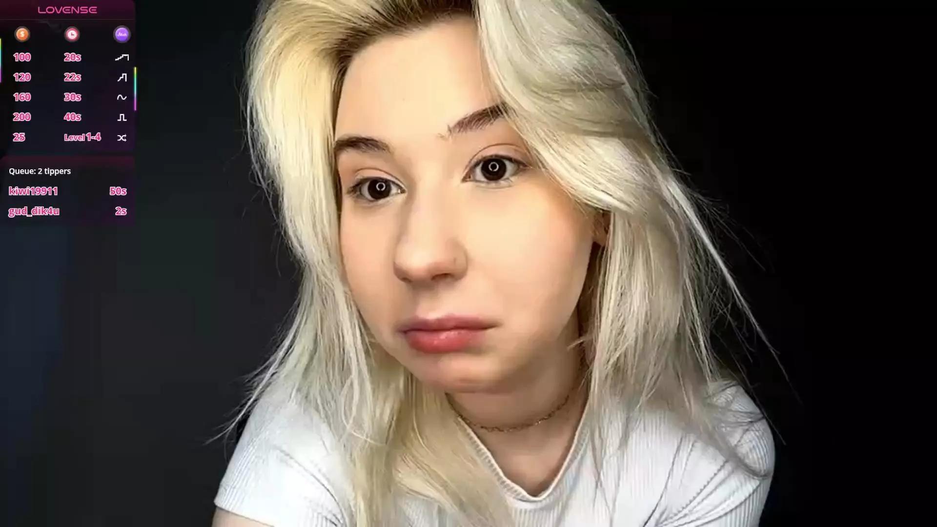 EditaHane on Cam4 