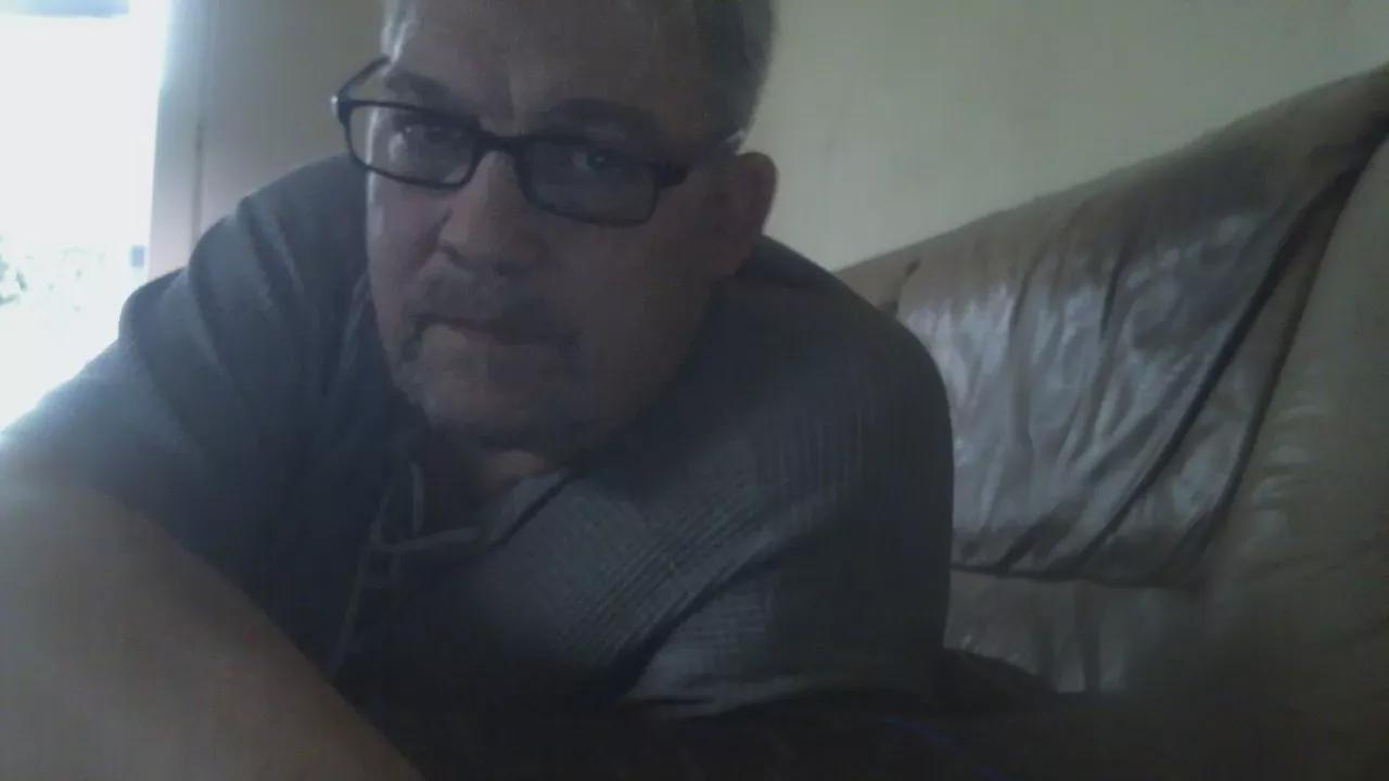 edu2001 on Cam4 