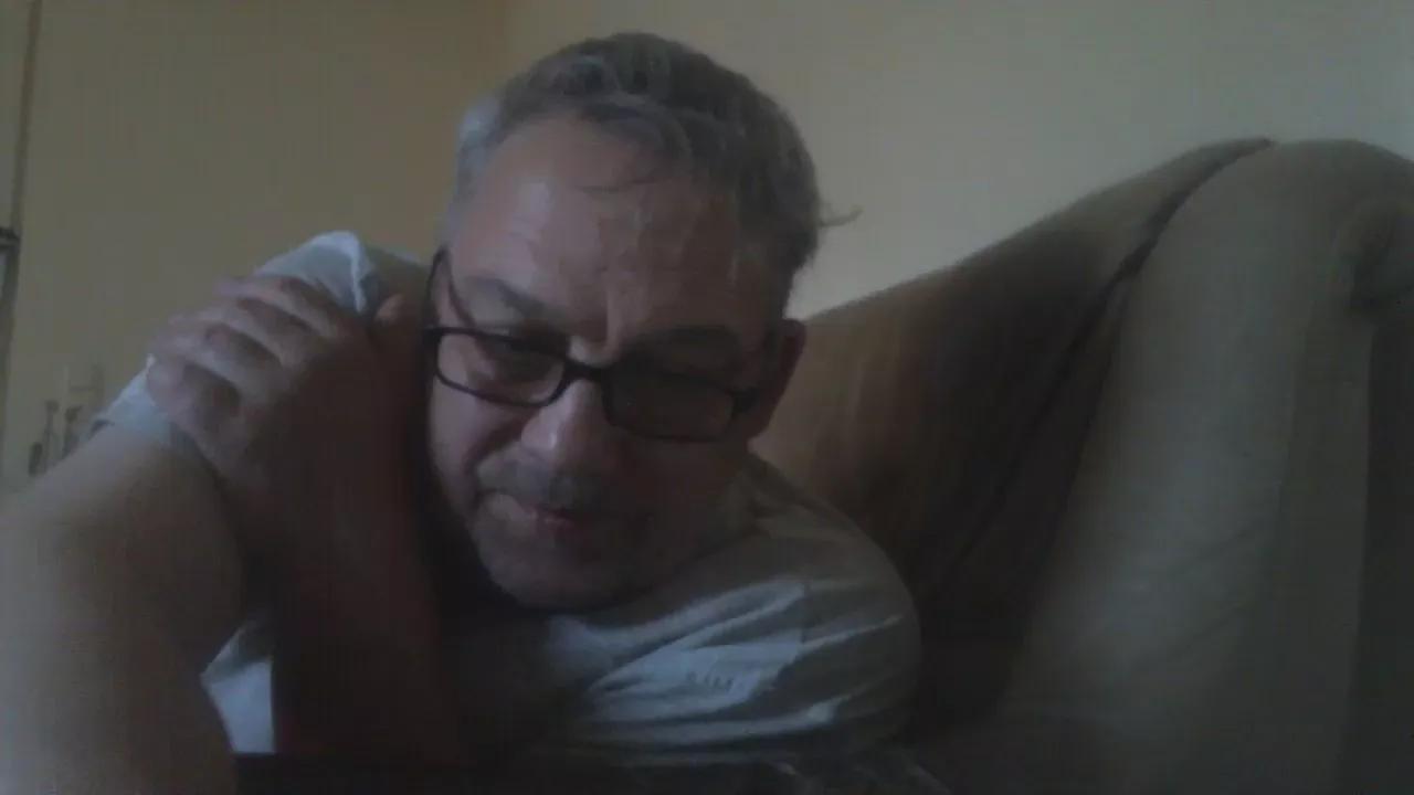 edu2001 on Cam4 