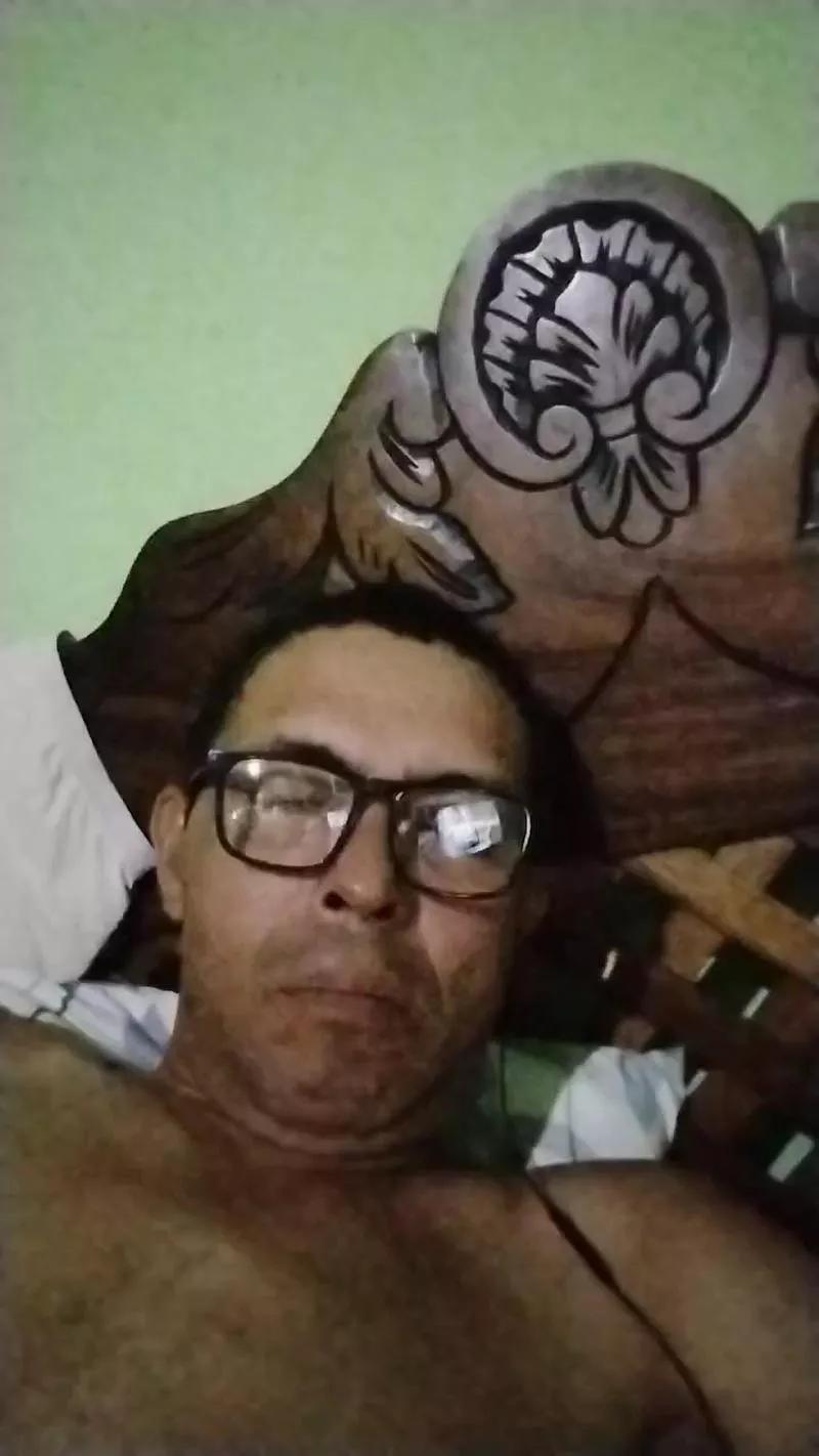 educoro on Cam4 