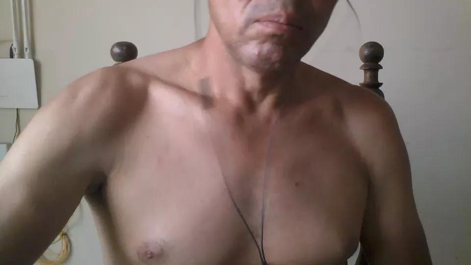 educoro on Cam4 