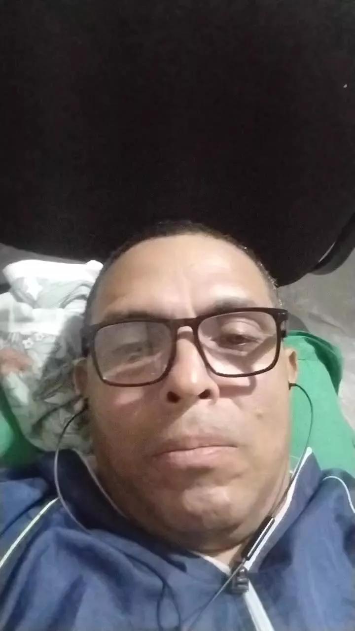 educoro on Cam4 