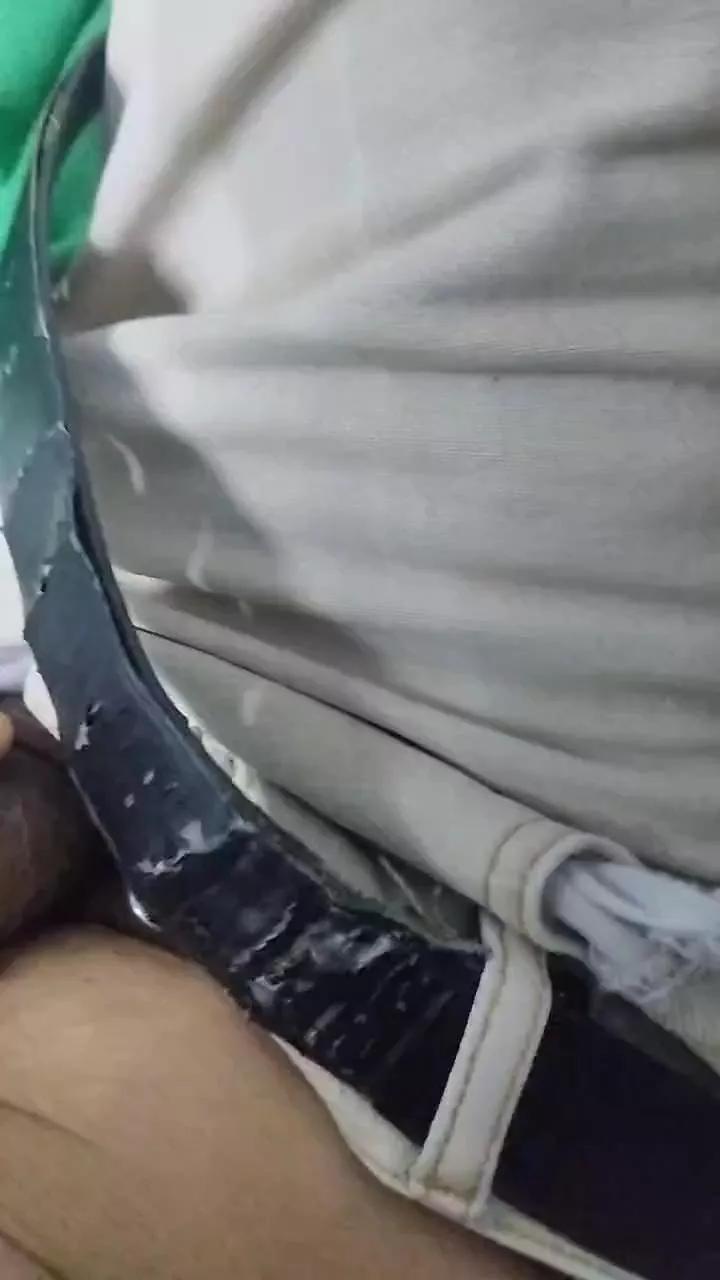 educoro on Cam4 