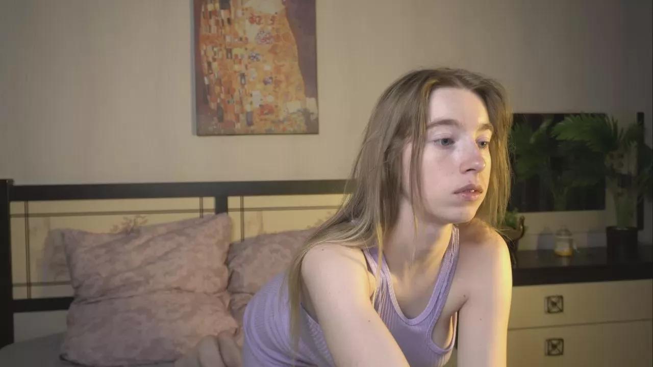 EdwinaBelding on Cam4 