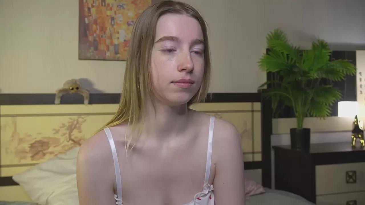 EdwinaBelding on Cam4 