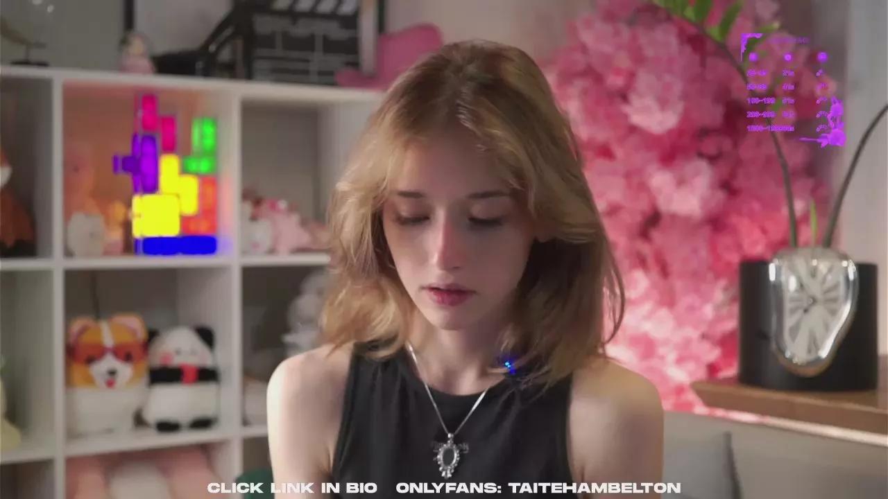 Freechat EdythCorell on Cam4