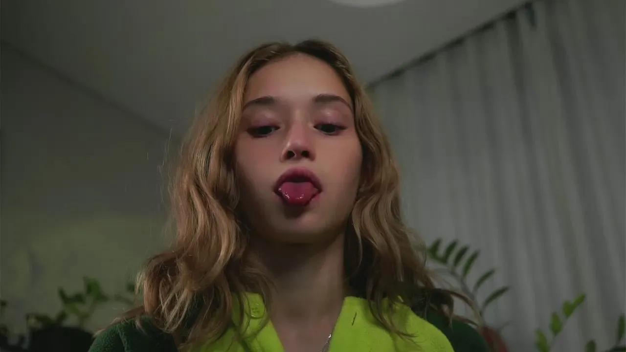 Freechat EdythCorell on Cam4