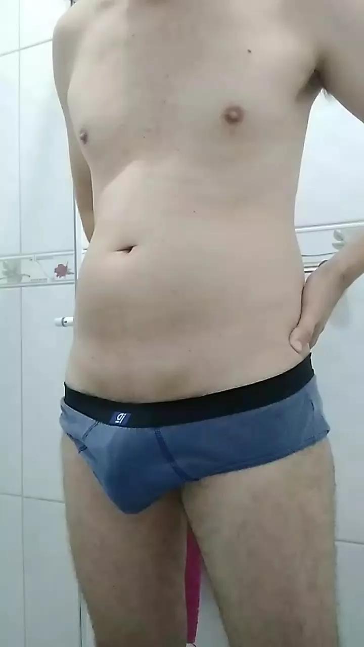 Efesta2025 on Cam4 