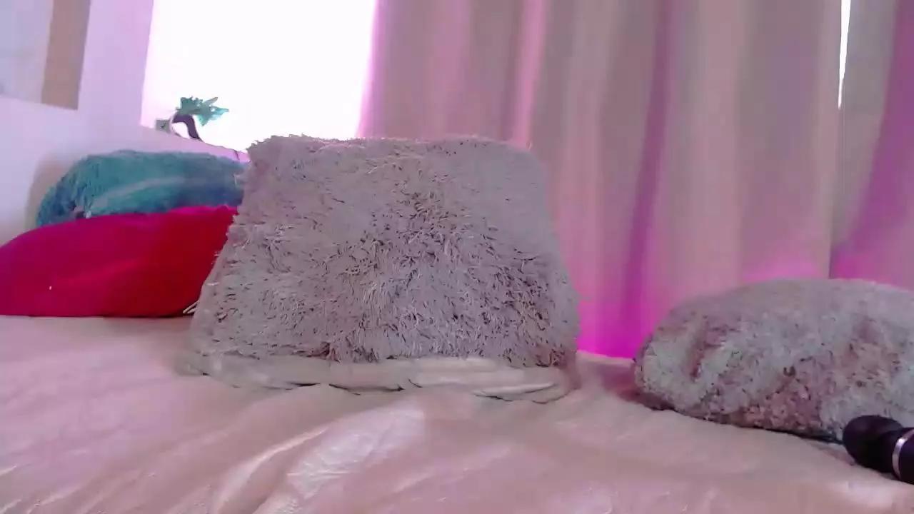 eliza096 on Cam4 
