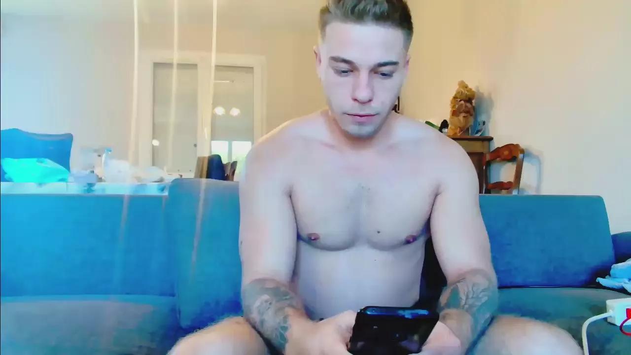 Elka_fit28 on Cam4 
