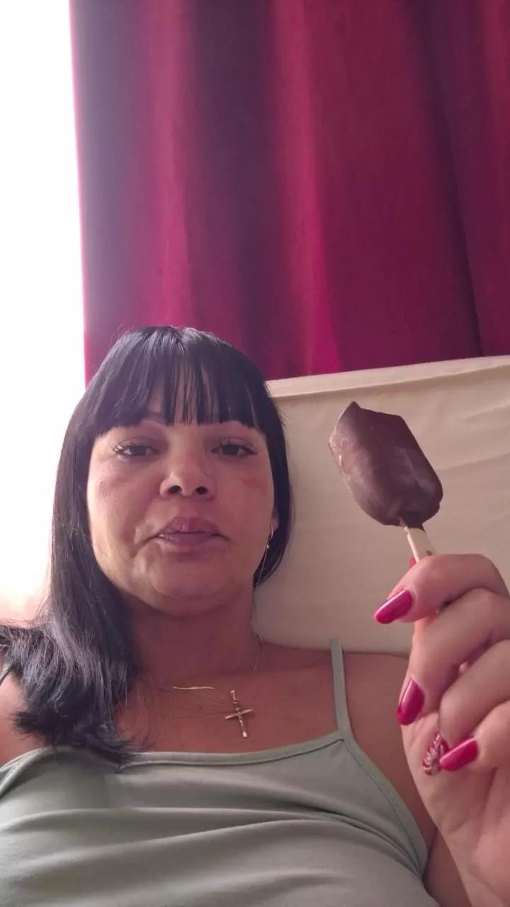 Ella_sweety on Cam4 