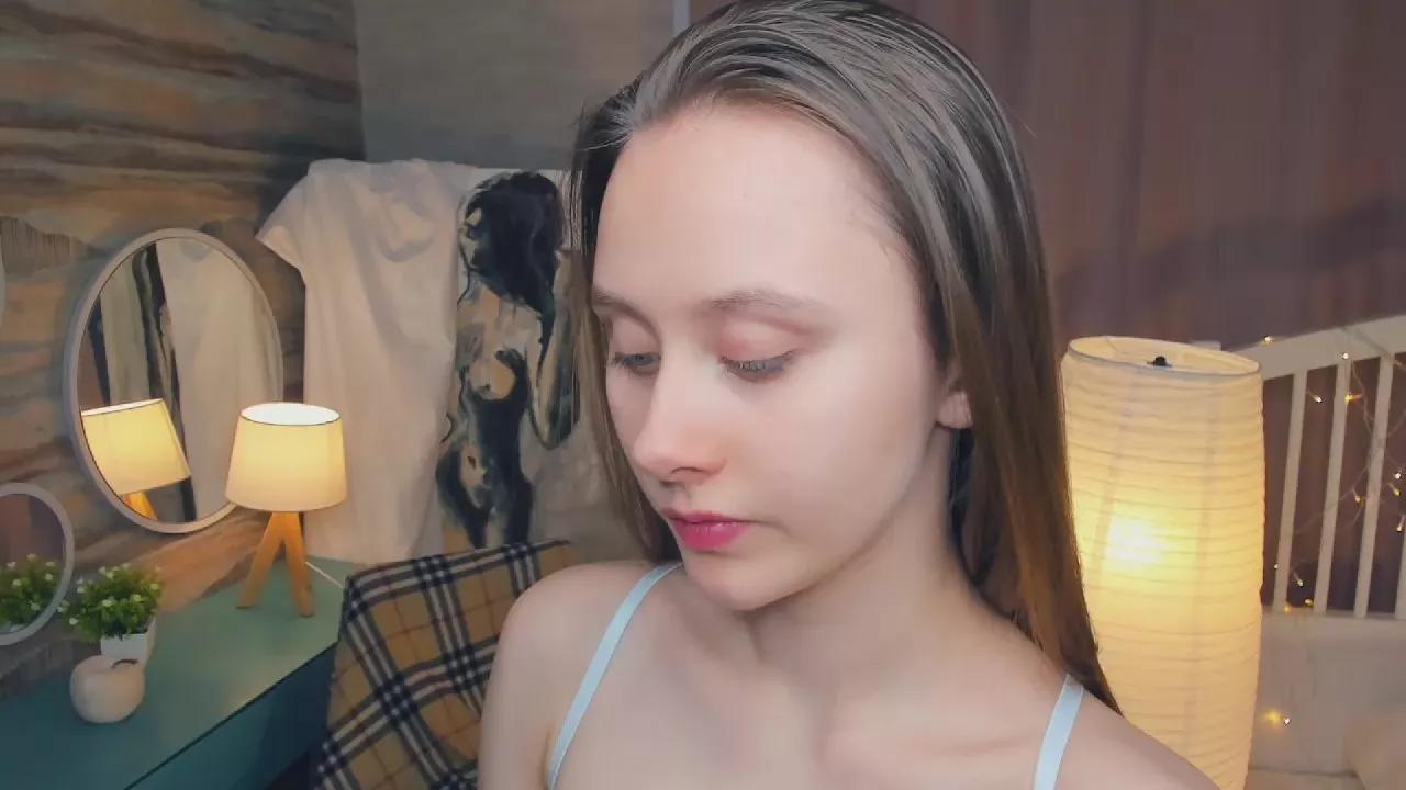 ElvaHakey on Cam4 