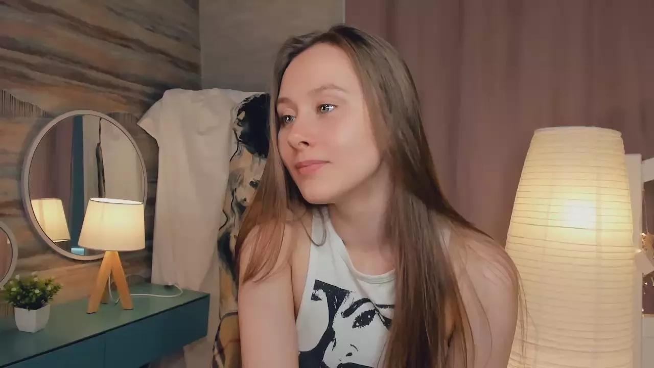 ElvaHakey on Cam4 