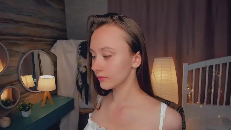 ElvaHakey on Cam4 