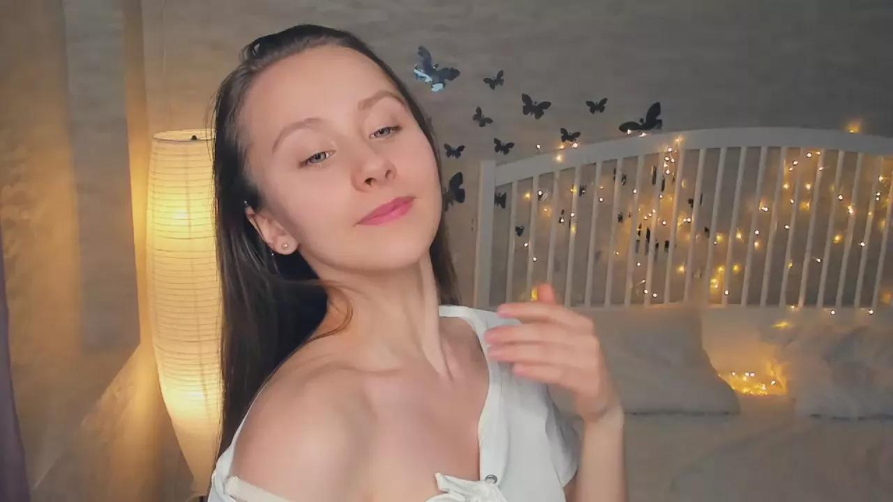 ElvaHakey on Cam4 