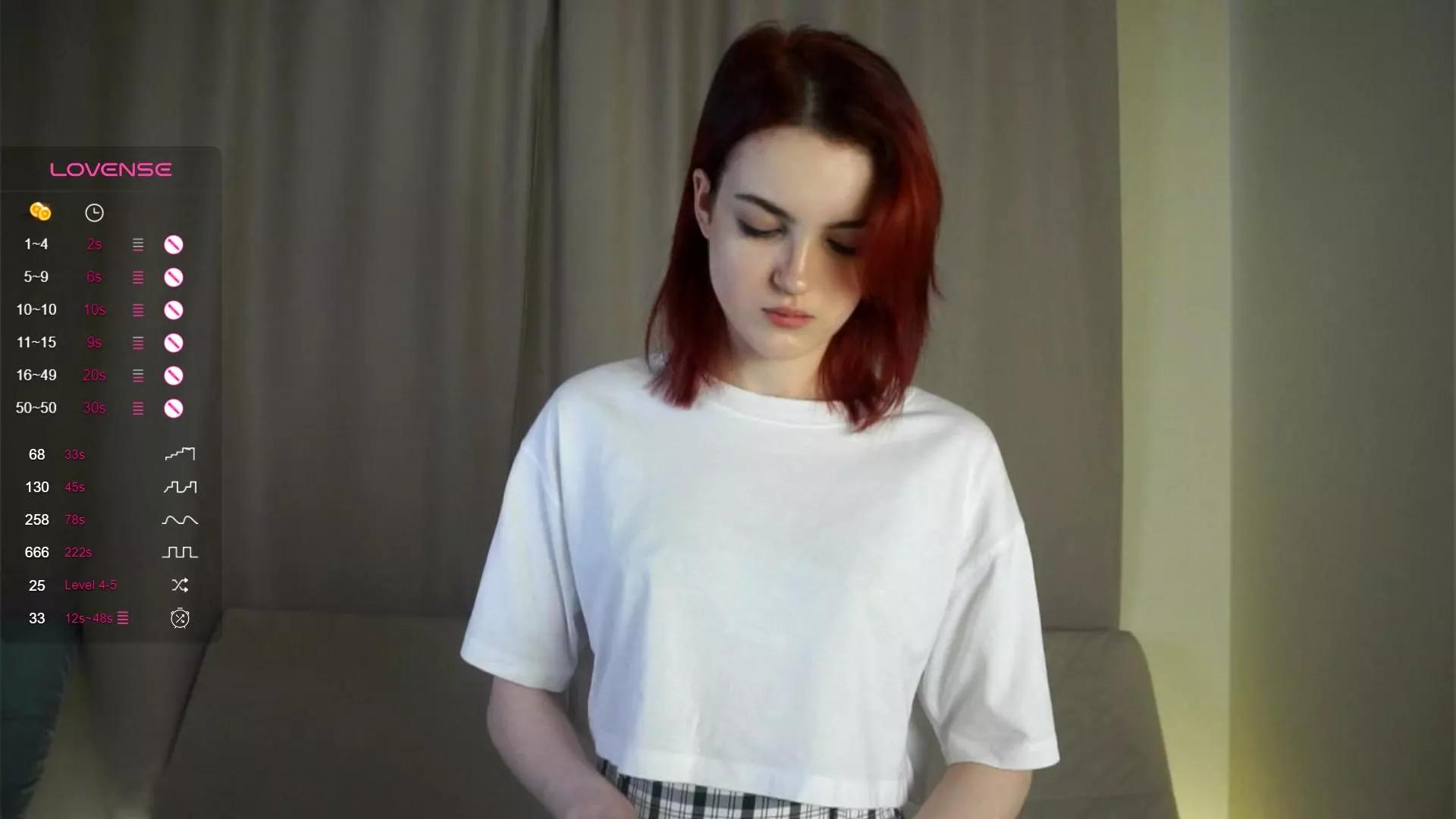 ElwineBlood on Cam4 