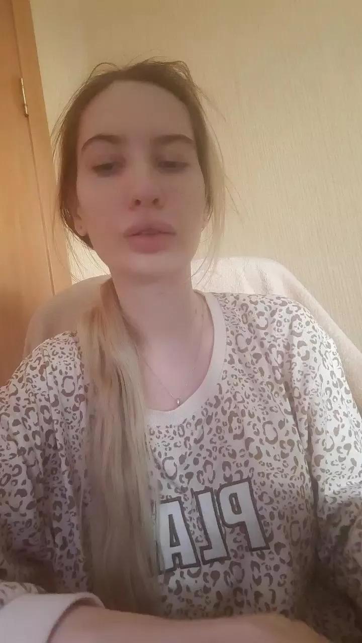 Elzakom on Cam4 
