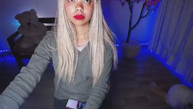 emerald00_ on Cam4 
