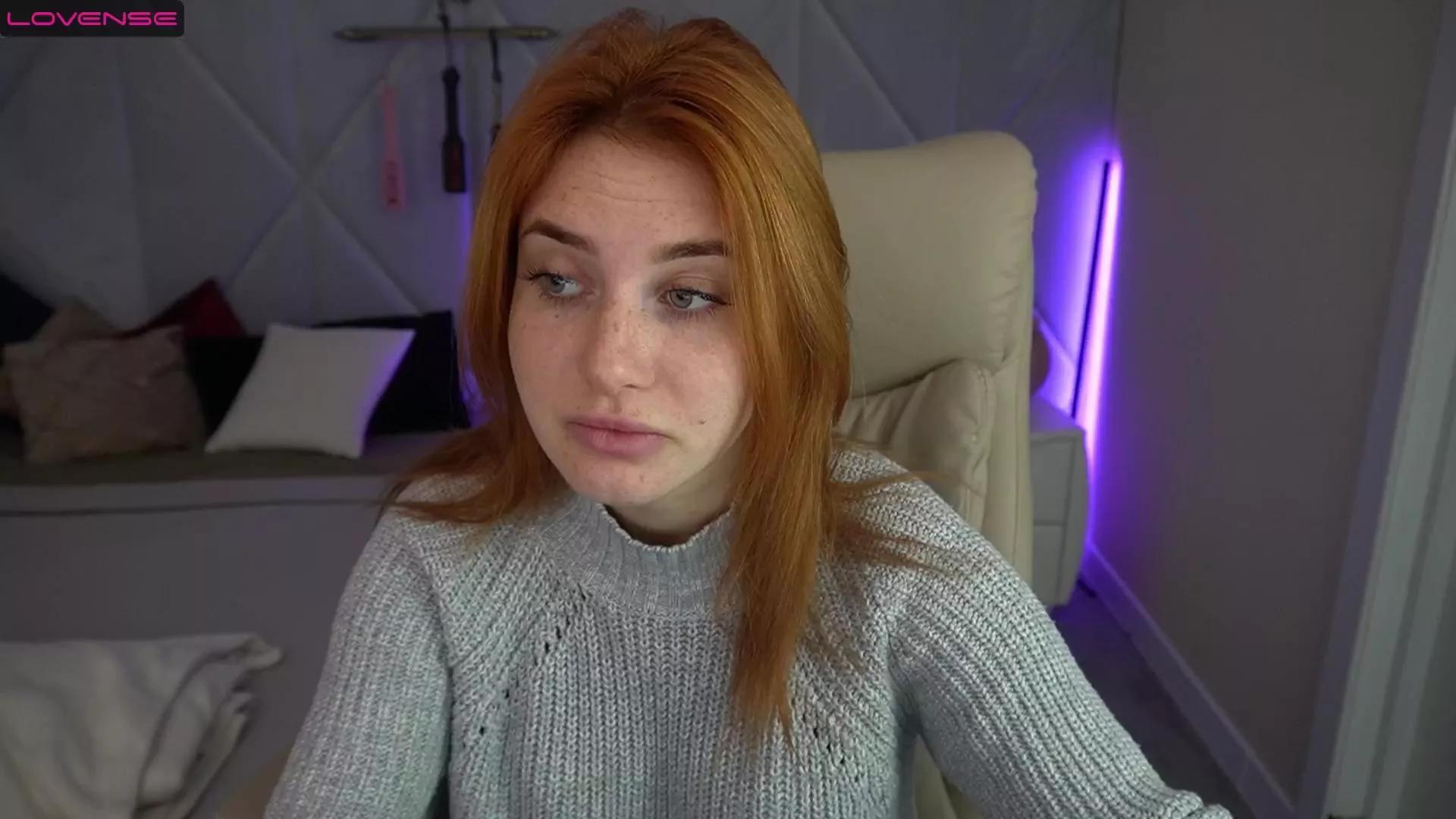 EmilyFoxxi on Cam4 