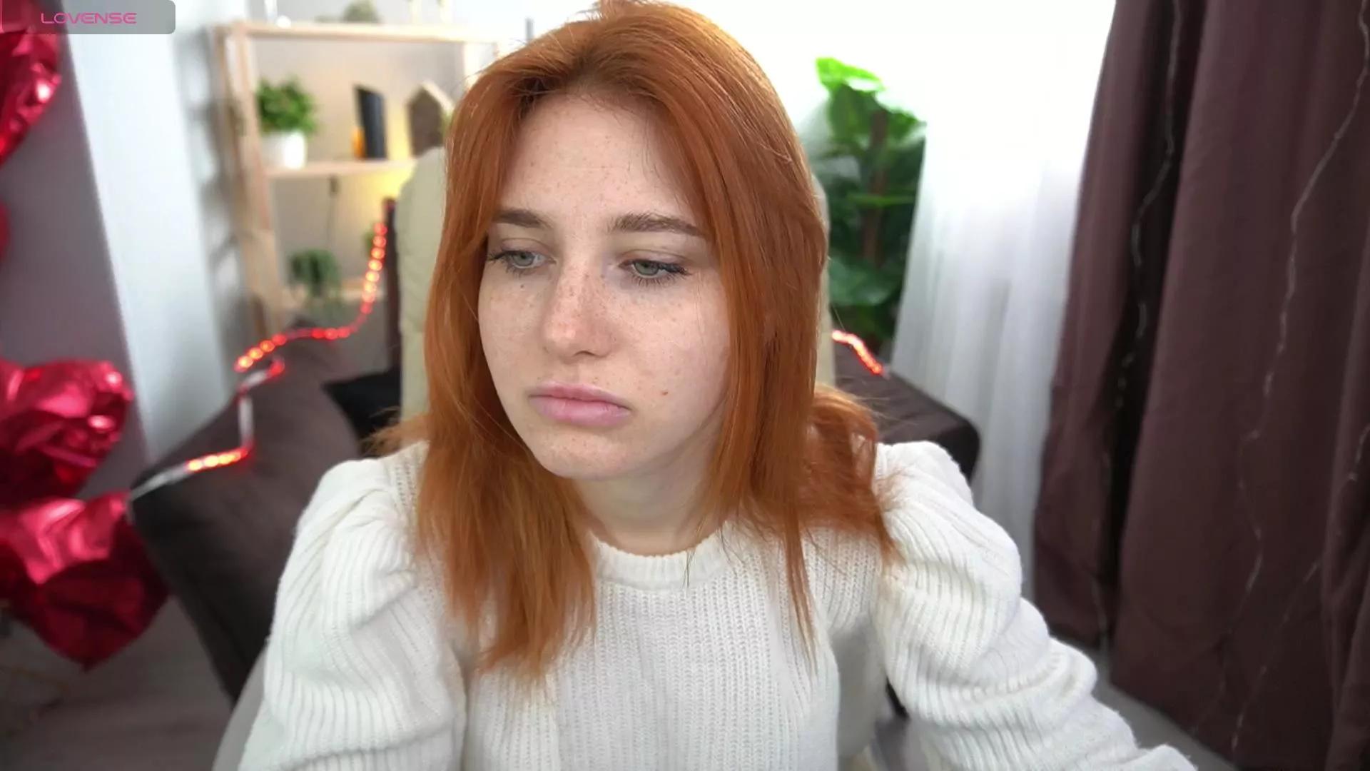 EmilyFoxxi on Cam4 