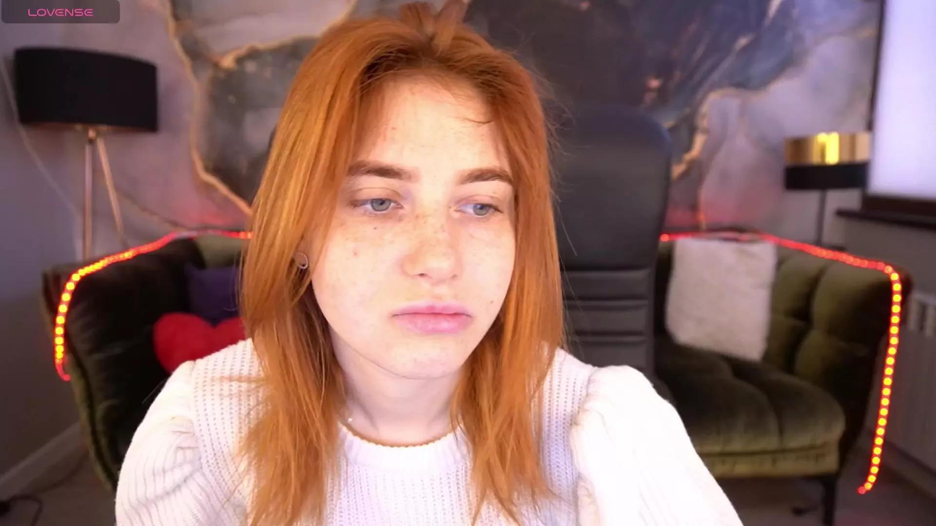 EmilyFoxxi on Cam4 