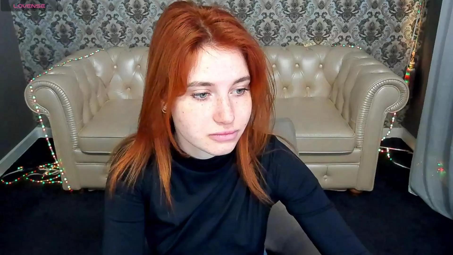 EmilyFoxxi on Cam4 
