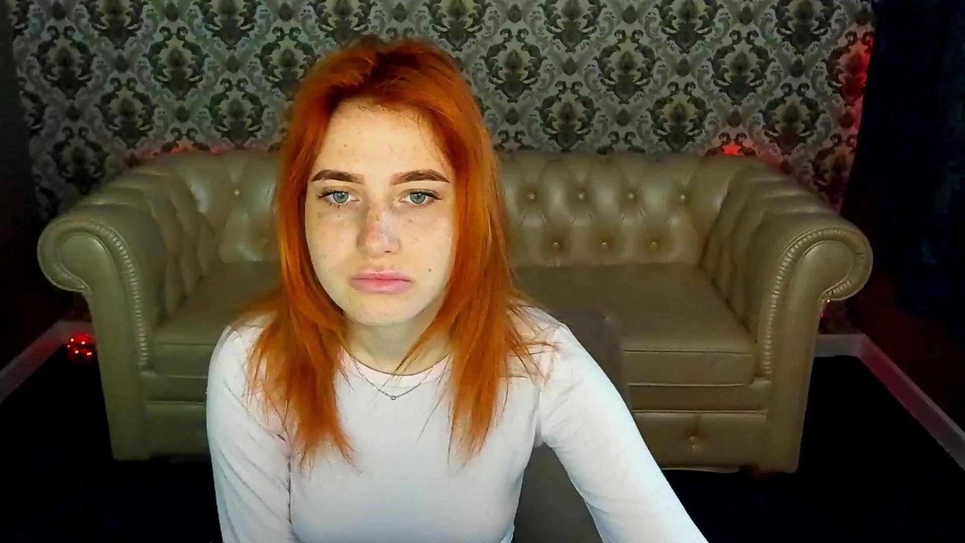 EmilyFoxxi on Cam4 