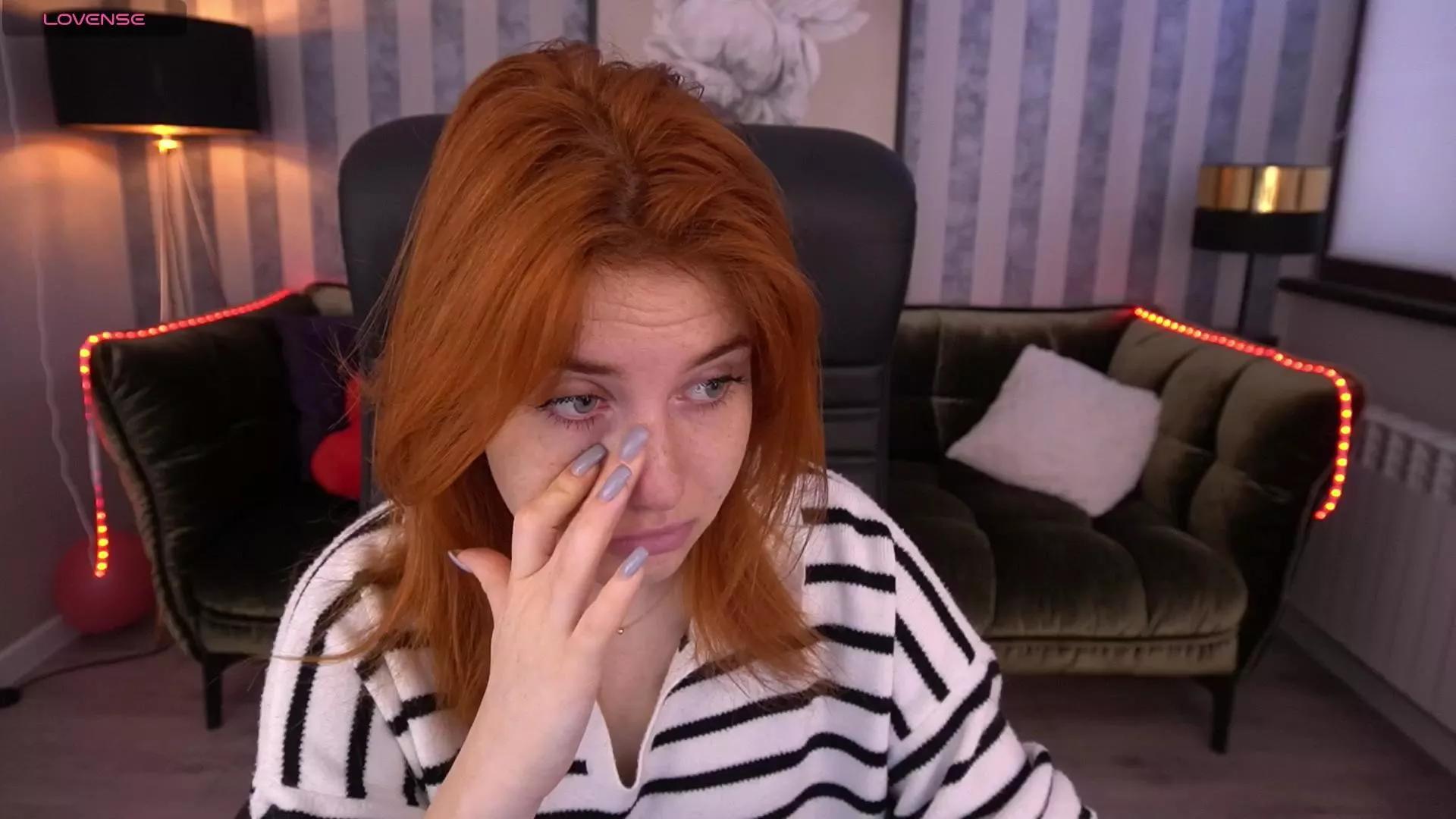 EmilyFoxxi on Cam4 