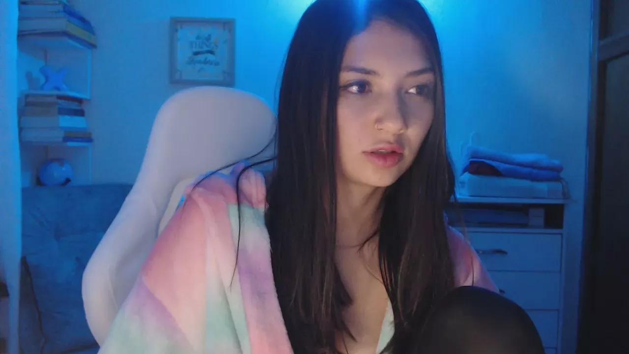 emilyjang on Cam4 