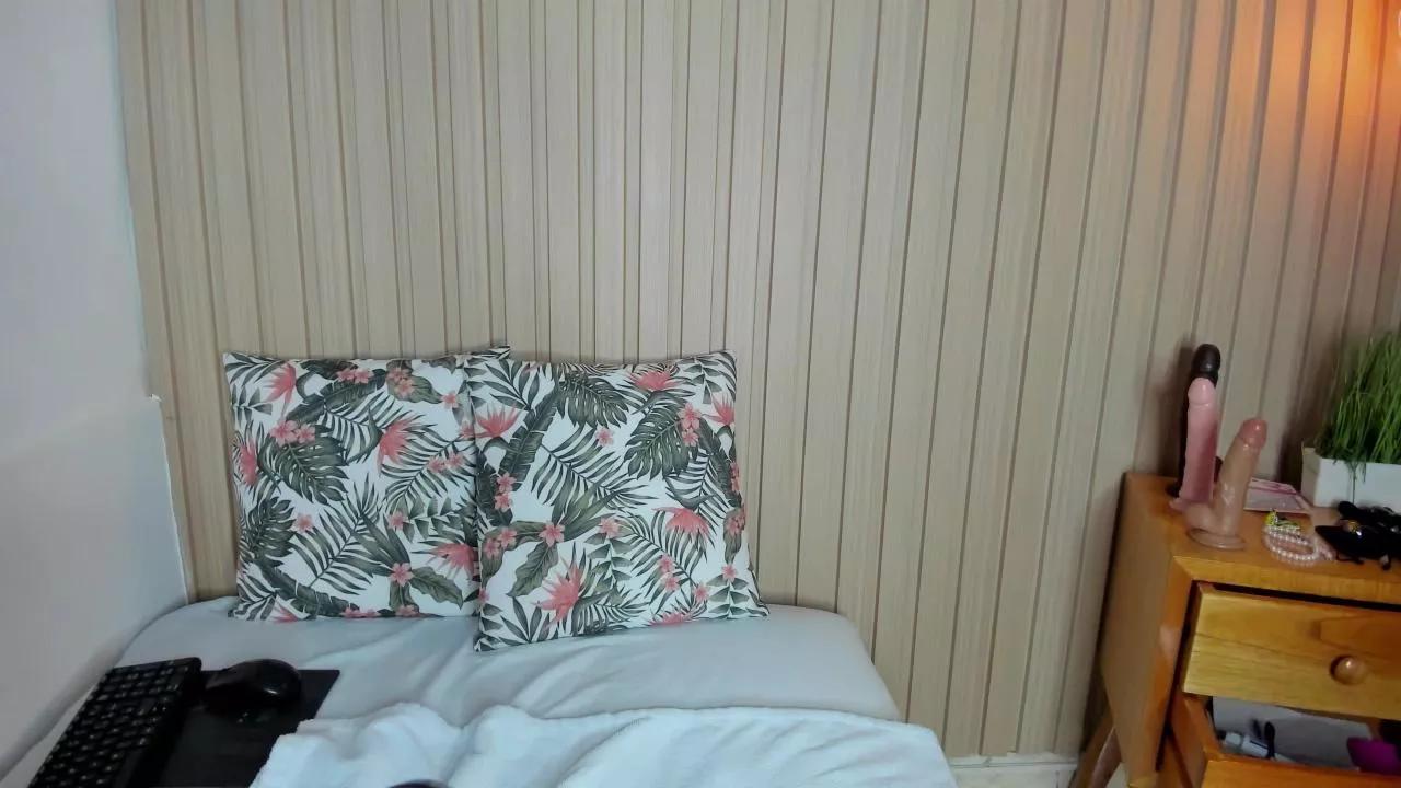 emma_collson on Cam4 