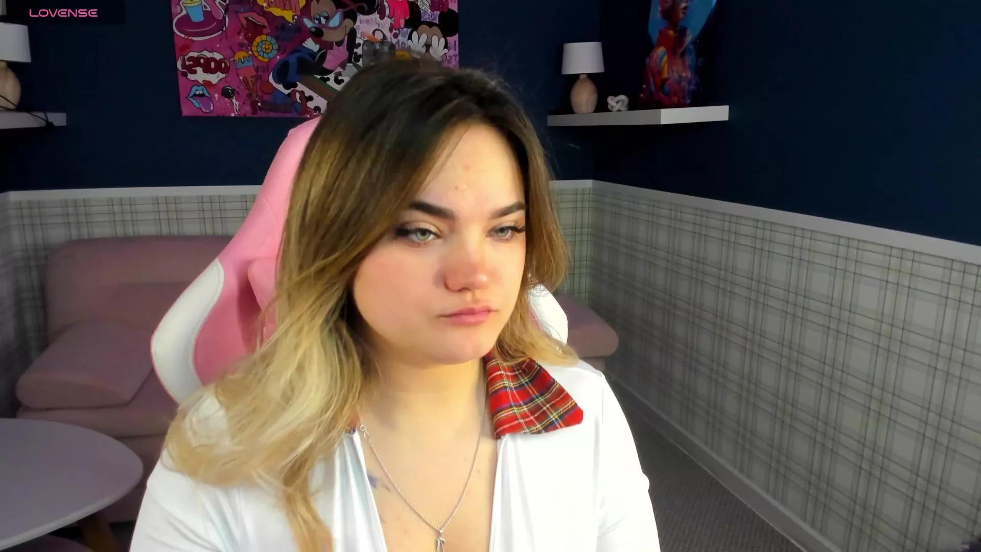Emma_Reeed on Cam4 