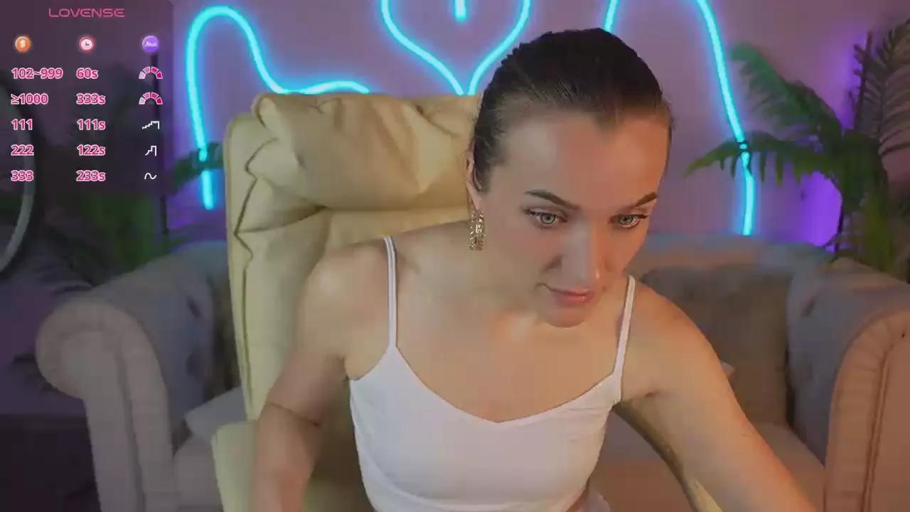 EmmySkyy on Cam4 