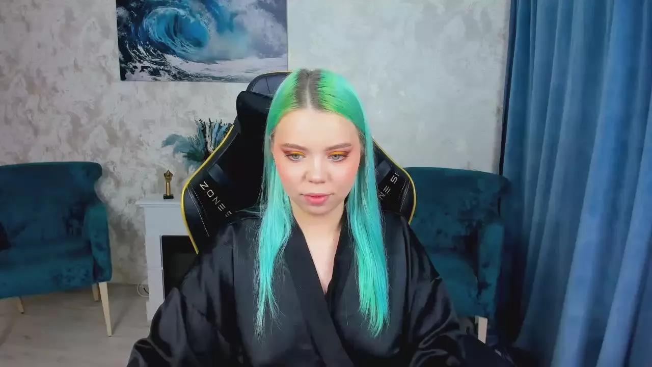 EnergyBunny_1 on Cam4 
