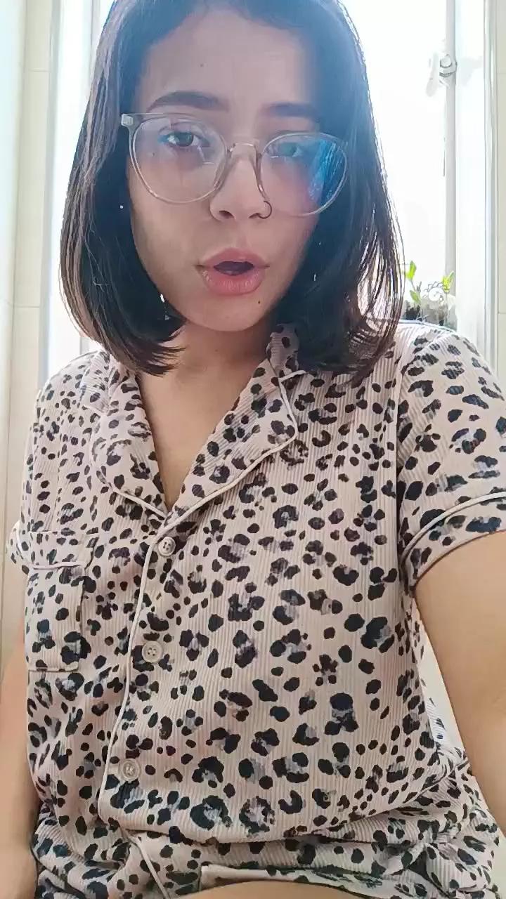 Offline Erendemaria on Cam4