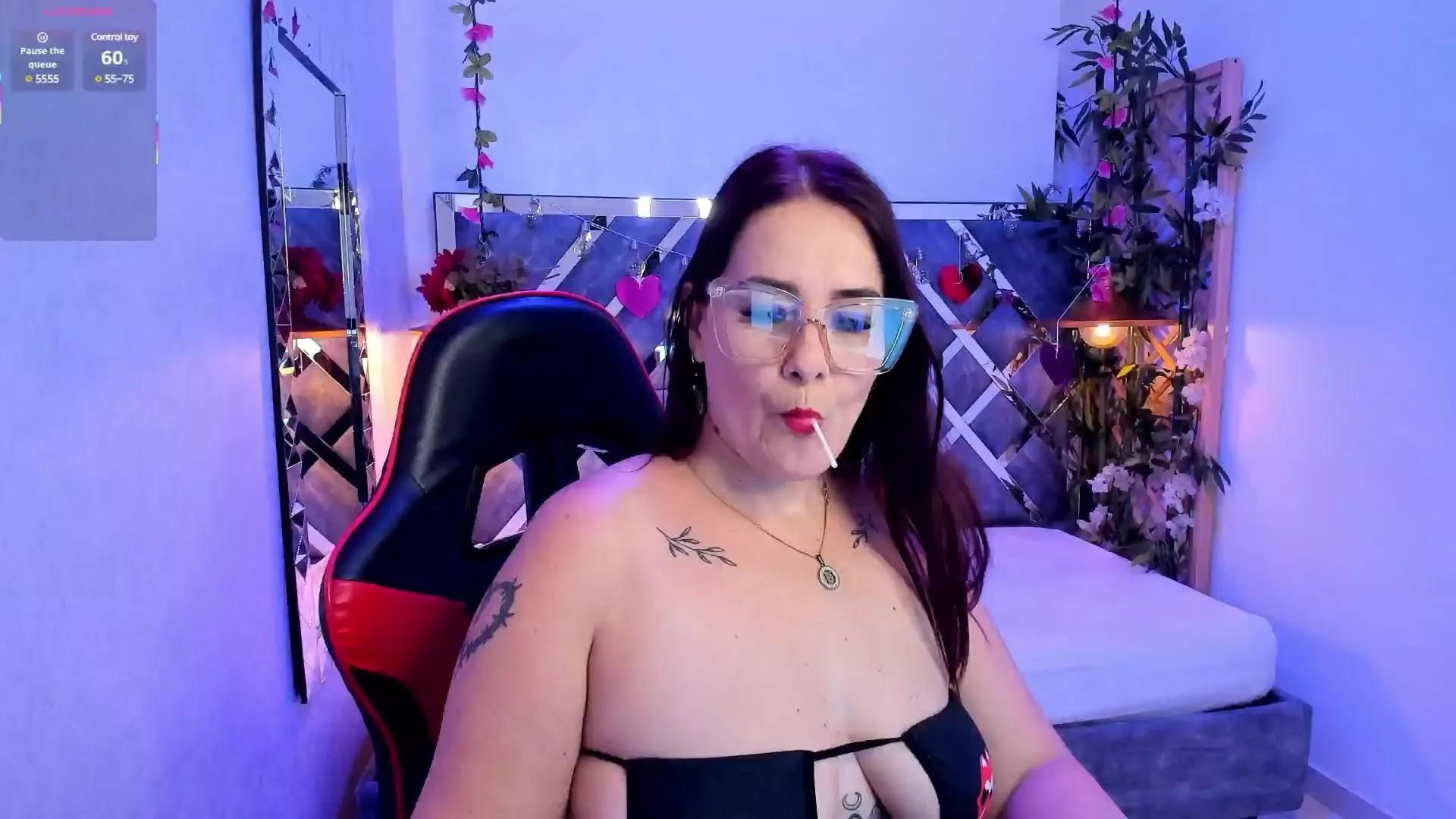 Erikamontiel_ on Cam4 