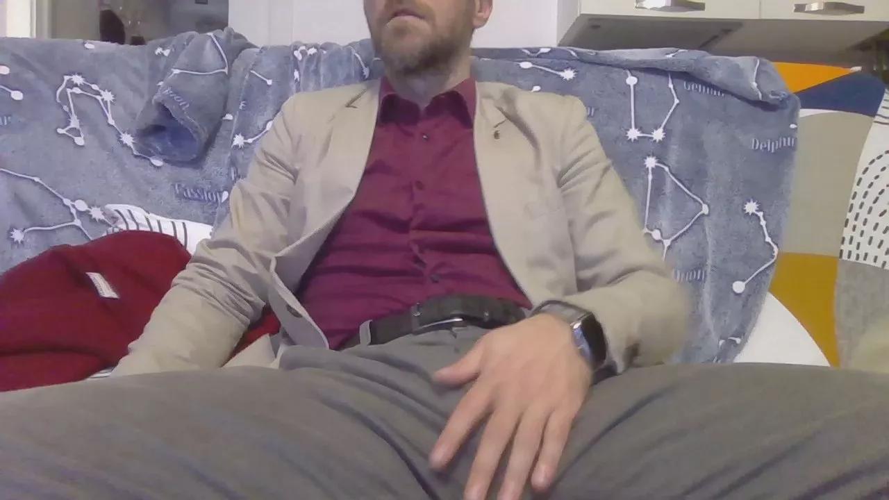 eros1981hot1 on Cam4 