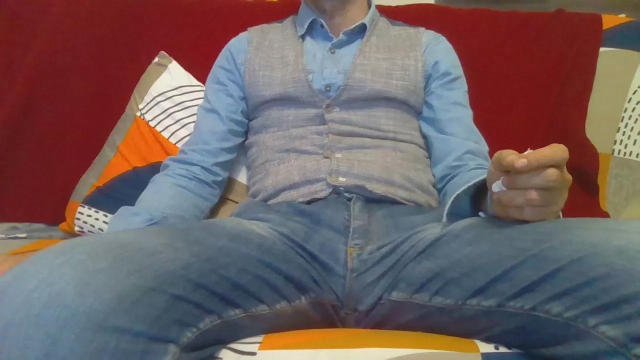 eros1981hot1 on Cam4 