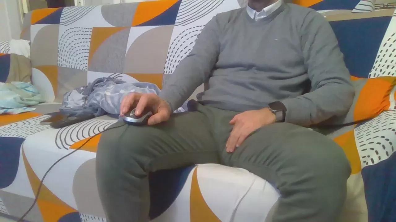 eros1981hot1 on Cam4 