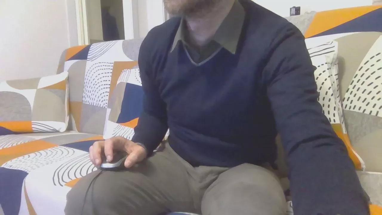 eros1981hot1 on Cam4 