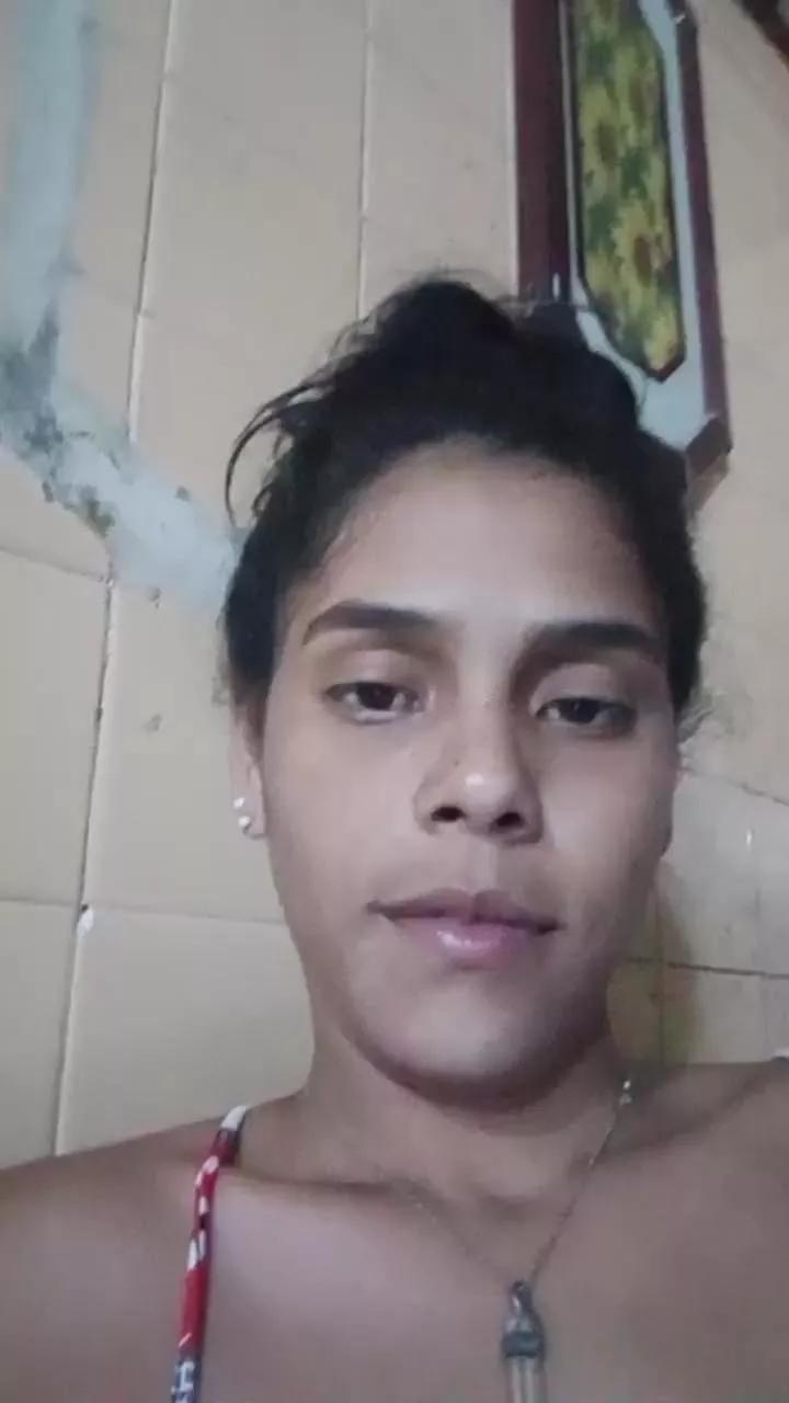 Esmeralda_25 on Cam4 