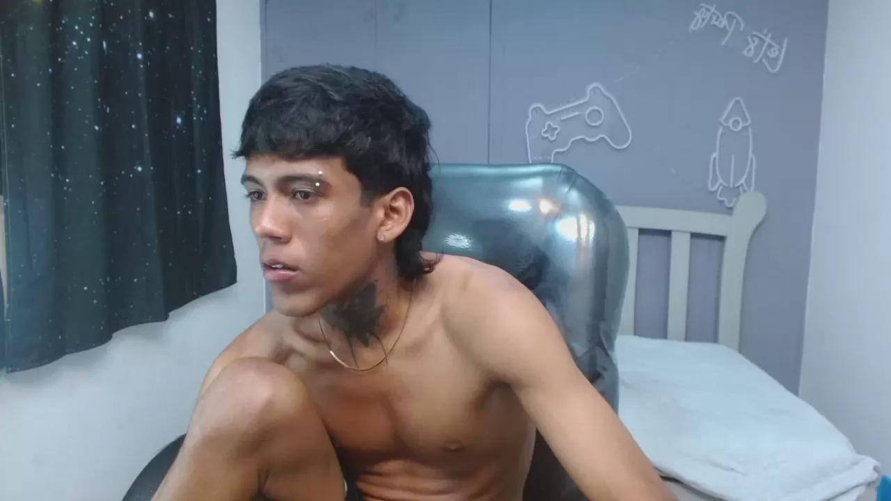 EstebanBBC on Cam4 