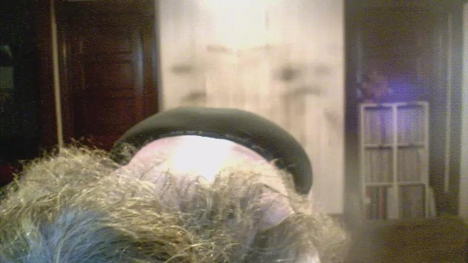 EstinaCutie on Cam4 