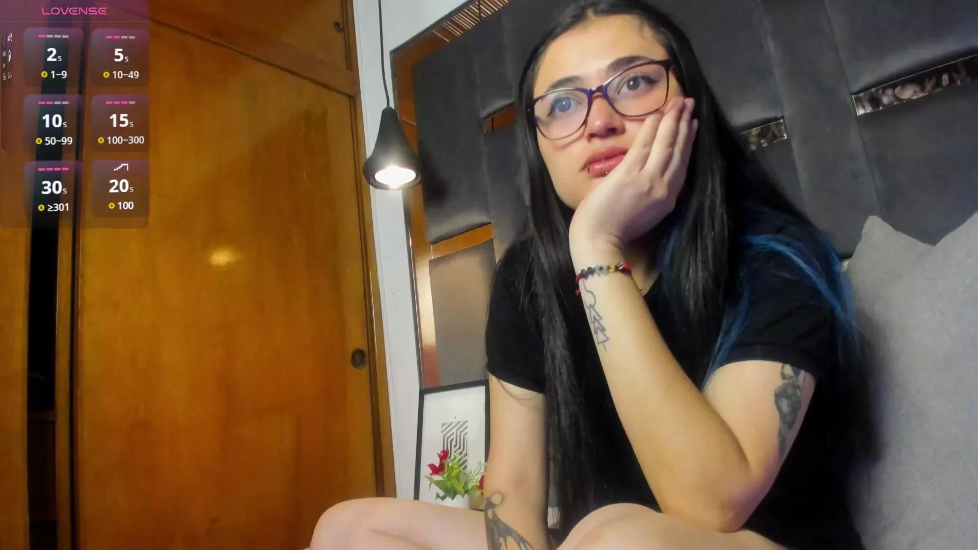 Evamiller69 on Cam4 
