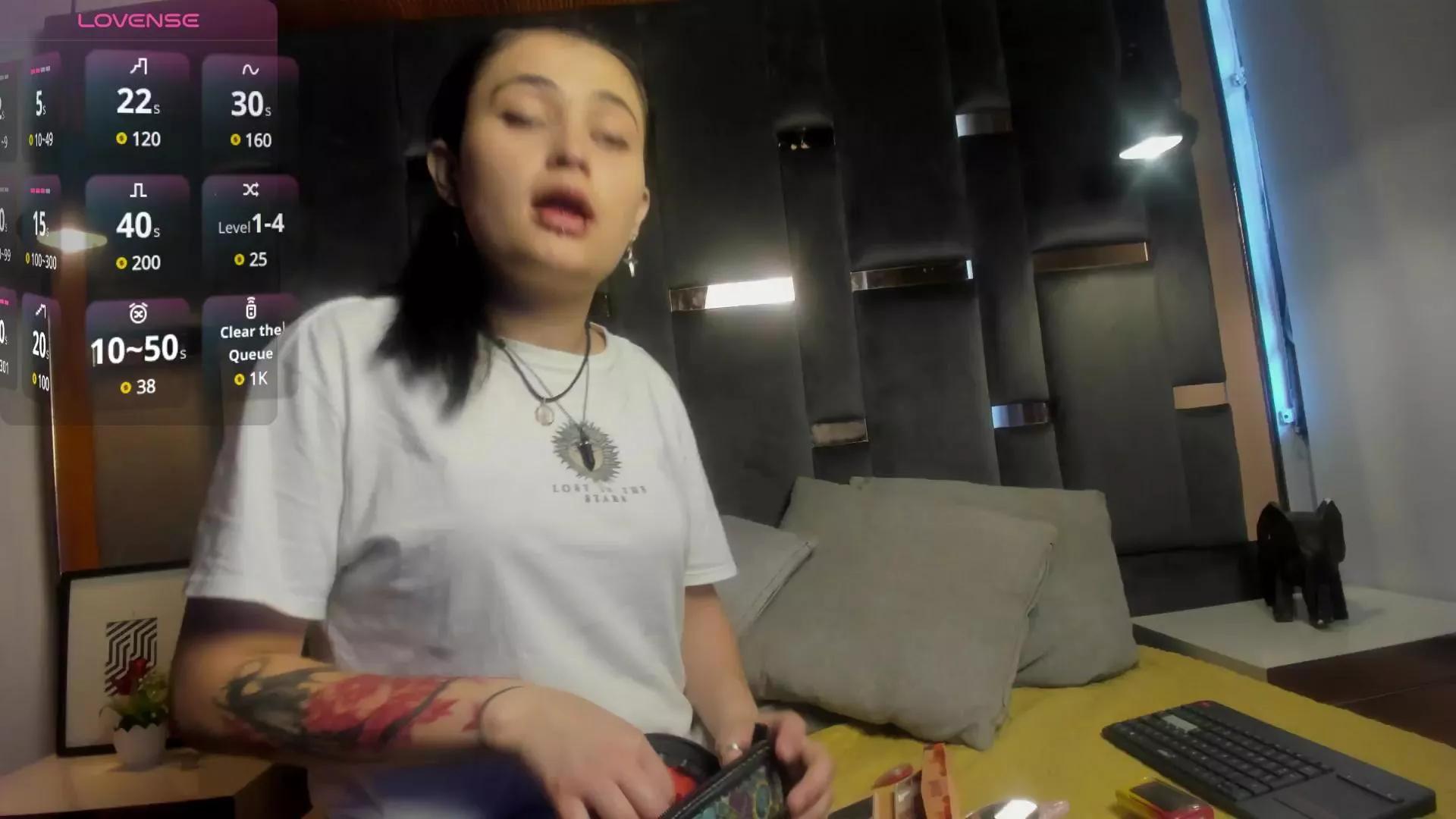 Evamiller69 on Cam4 